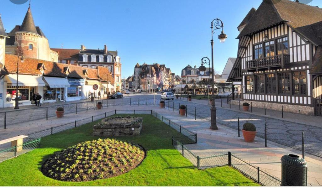 Le Cosy Residence Du Golf Deauville Zewnętrze zdjęcie