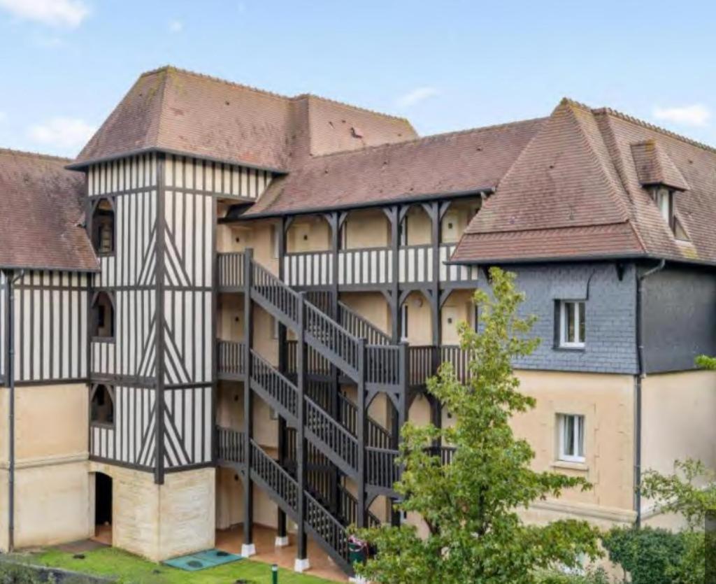 Le Cosy Residence Du Golf Deauville Zewnętrze zdjęcie